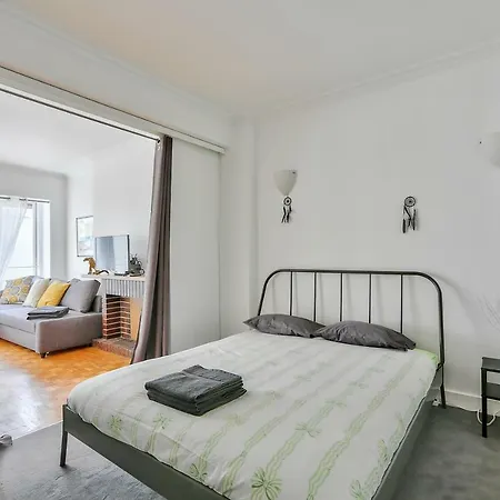 Apartment Arc De Triomphe Champs Elysees - Belles Feuilles *